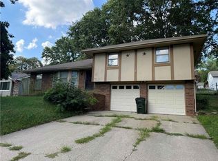 1816 Thornton St, Leavenworth, KS 66048