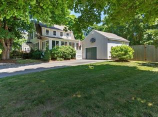 10 Sanborn Ter, Amesbury, MA 01913