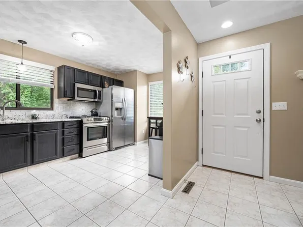 5 Wake Robin Rd Unit 2505, Lincoln, RI 02865
