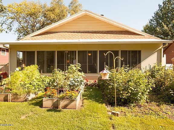 3 Season Porch (2)