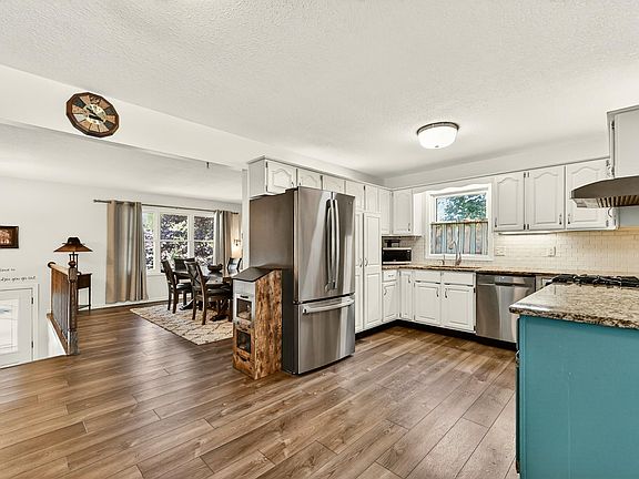 5th image of 2104 Telemark Ln NW