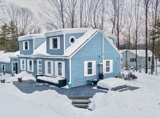71 Mountain View Dr, Peterborough, NH 03458