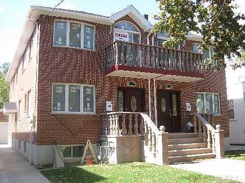 1st image of 6132 228th St