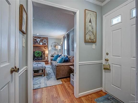 5th image of 516 Forest Ln
