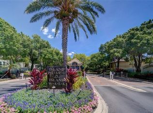 717 Mainsail Dr, Tampa, FL 33602