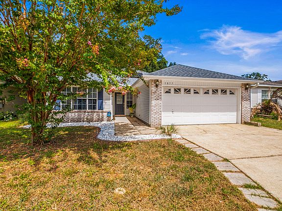 2nd image of 1857 Brick Cir