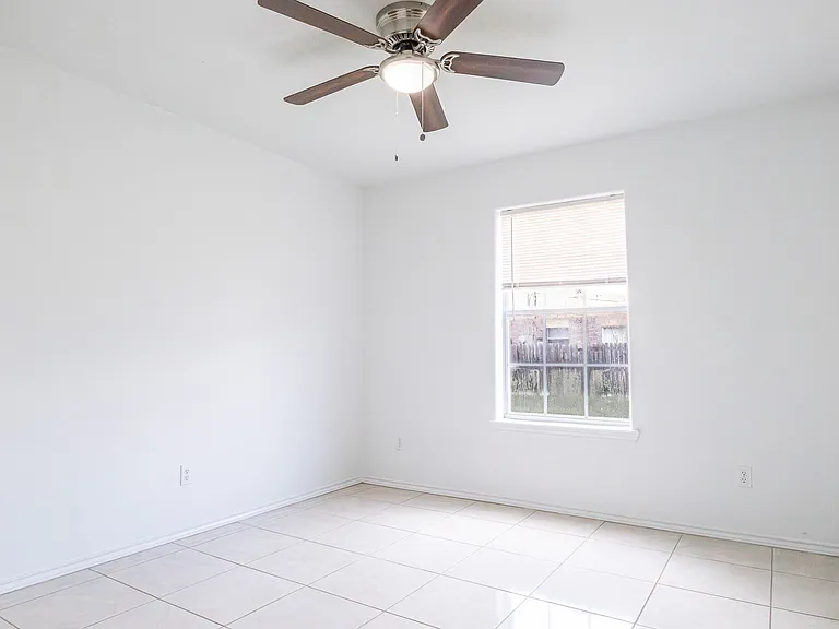959 Live Oak Cir #2 — Photo 9