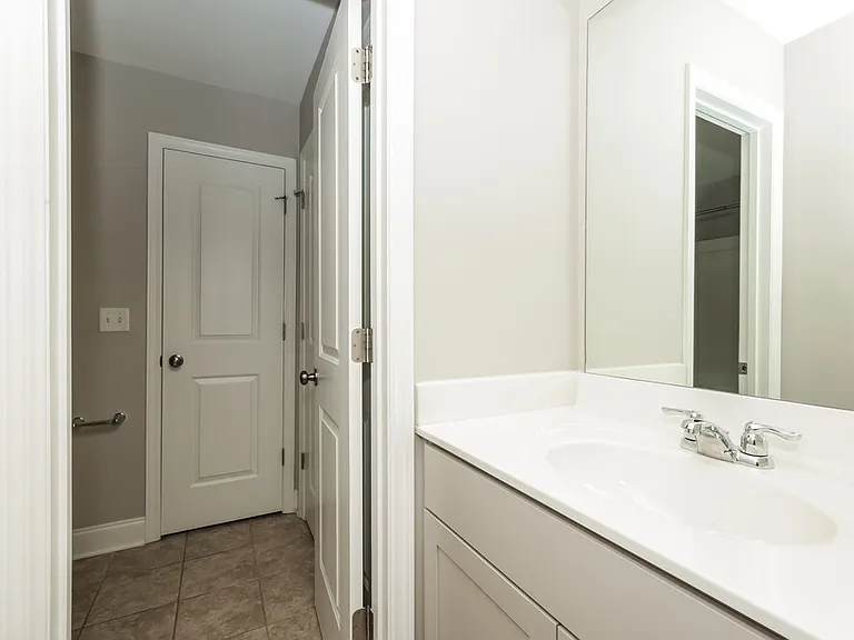 1005 Keeneland Dr — Photo 16