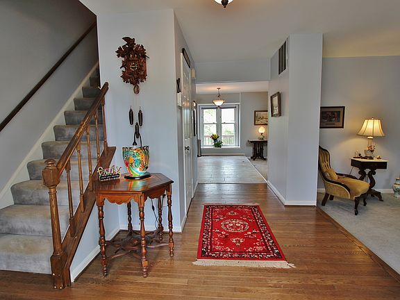 5th image of 12566 Cavalier Dr
