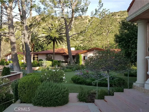 22637 La Quilla Dr, Chatsworth, CA 91311