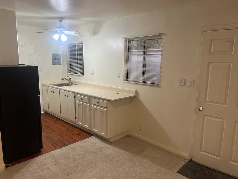 1903 Huntington Ln #3 — Photo 1