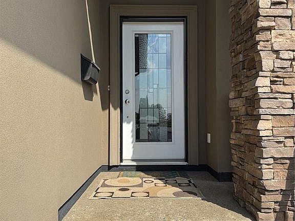 3rd image of 4613 Skinner Cres