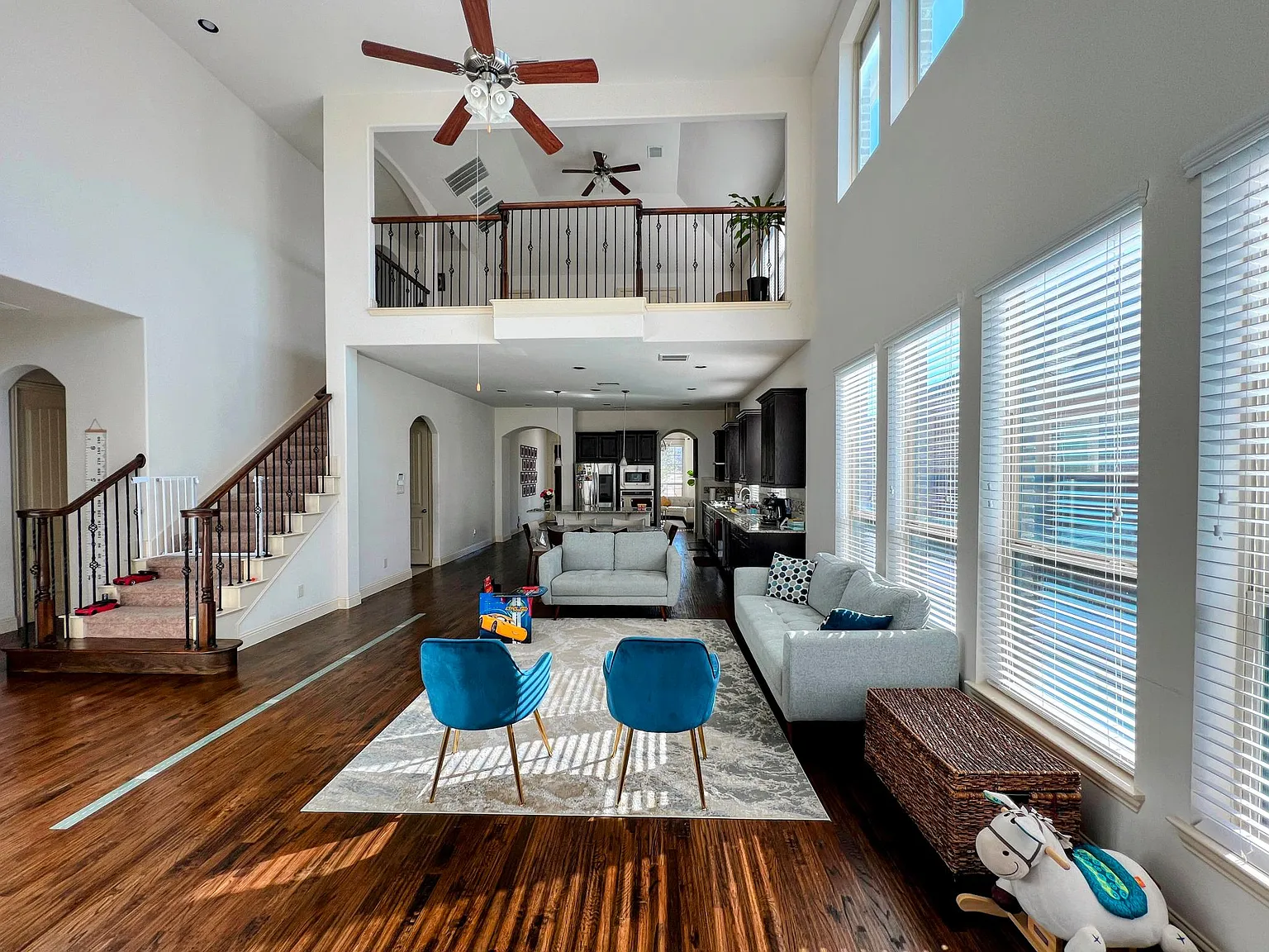 5611 Lightfoot Ln — Photo 3