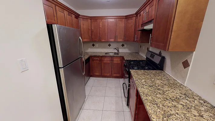 Rented by Metro Garden Realty NYC | media 34