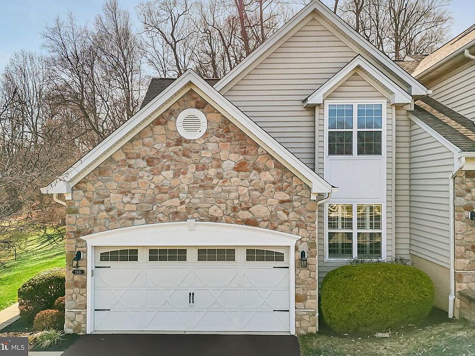 1st image of 2651 Primrose Ct