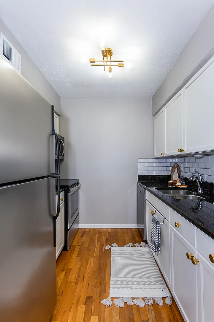 1150 Collier Rd NW — Photo 3