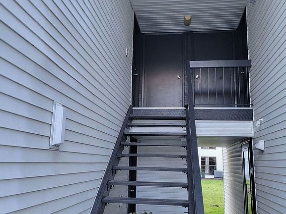 2nd image of 757 Haven Pl