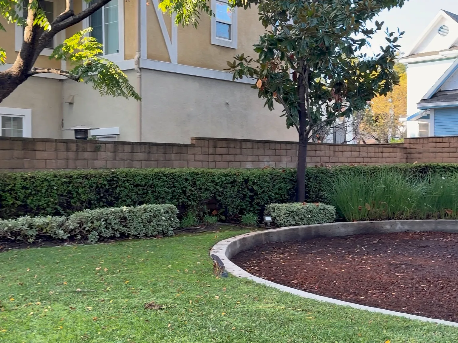 356 Adobe Ln — Photo 3