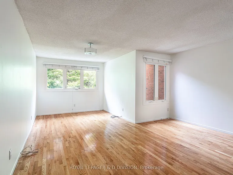 640 Adelaide St W — Photo 18
