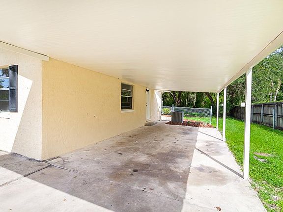 5th image of 1547 Center St