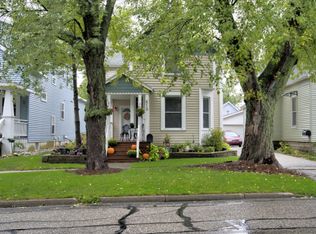 610 Fulton St, Grand Haven, MI 49417