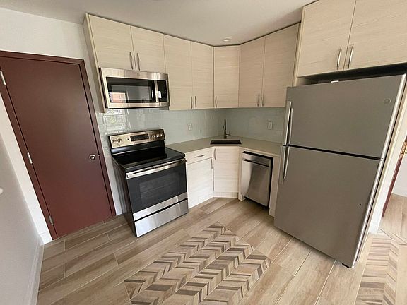 4th image of 27-15 27th St #2B