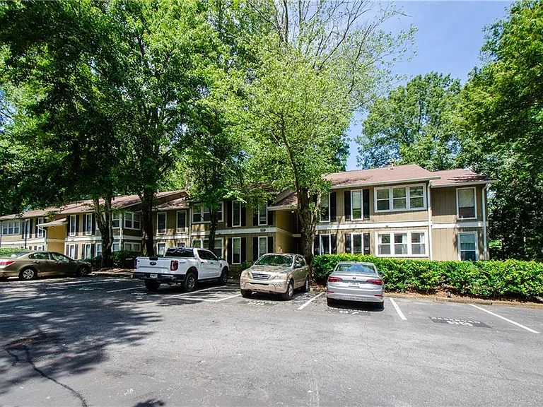 5157 Roswell Rd #2 — Photo 22