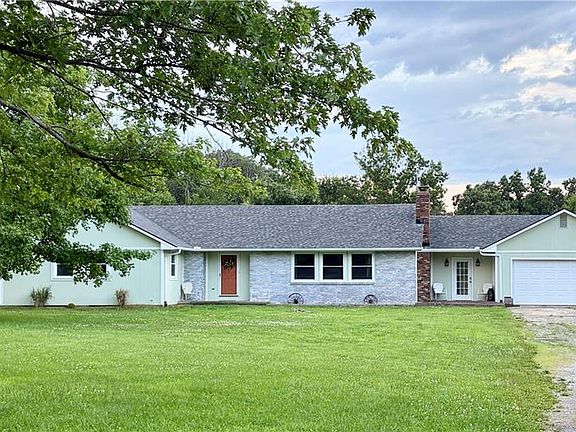 3rd image of 6130 NE State Rte NW