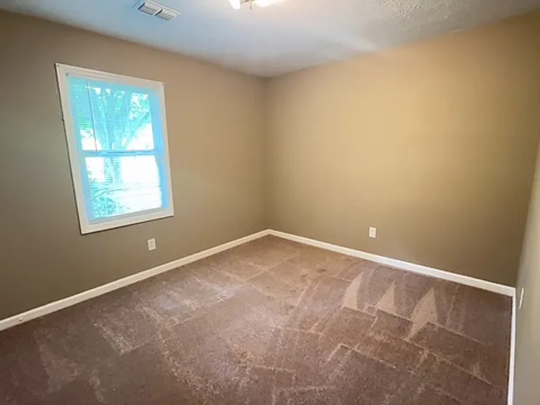 738 Waldroup Rd — Photo 13