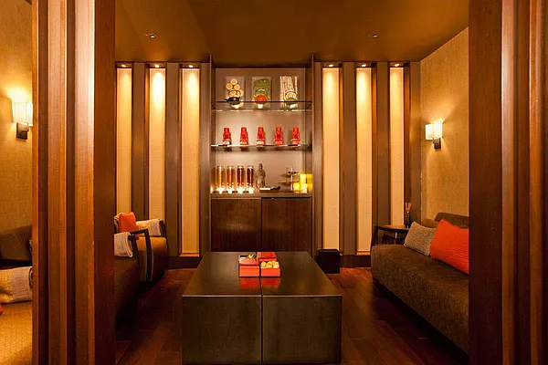 Rented by Compass | media 38