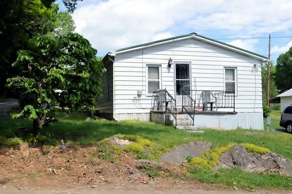5th image of 183 Rocky Hill Dr