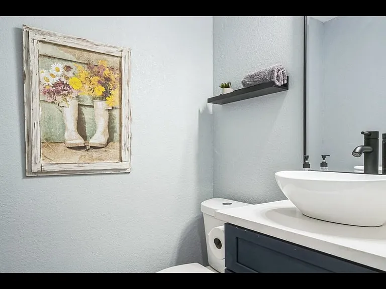 3004 Matador Dr #B — Photo 15