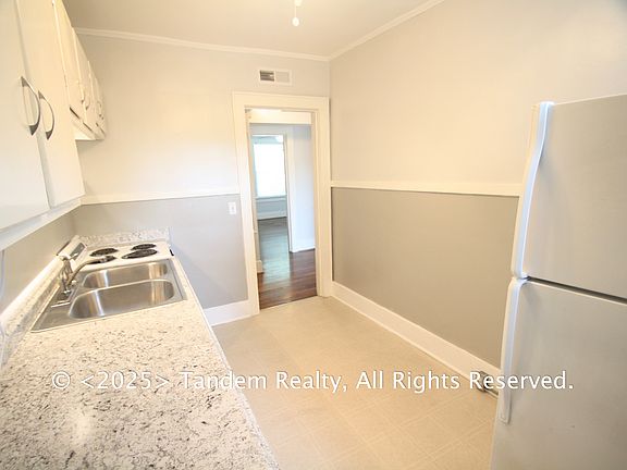 2nd image of 1602 16th Ave S APT 3