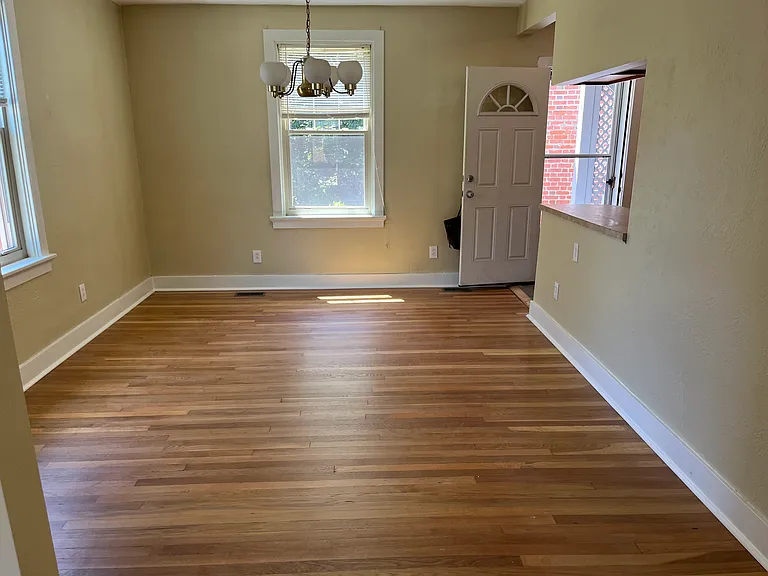 1810 Murdoch St #1 — Photo 11