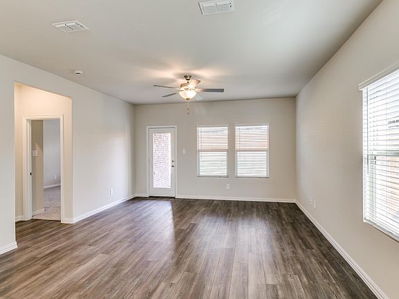 3rd image of 4803 Everly Ct