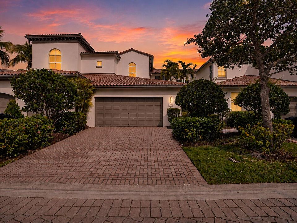1st image of 824 Spinnaker Drive E