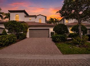 824 Spinnaker Dr E, Hollywood, FL 33019