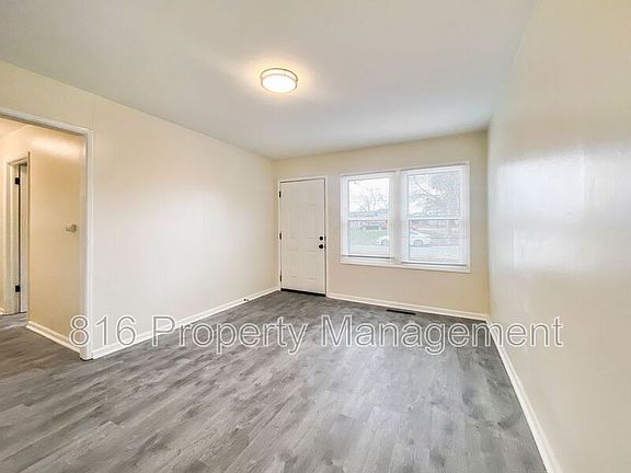 2nd image of 2505 S 52nd St