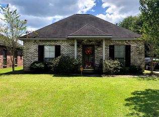 13606 Hopehaven Dr, Walker, LA 70785