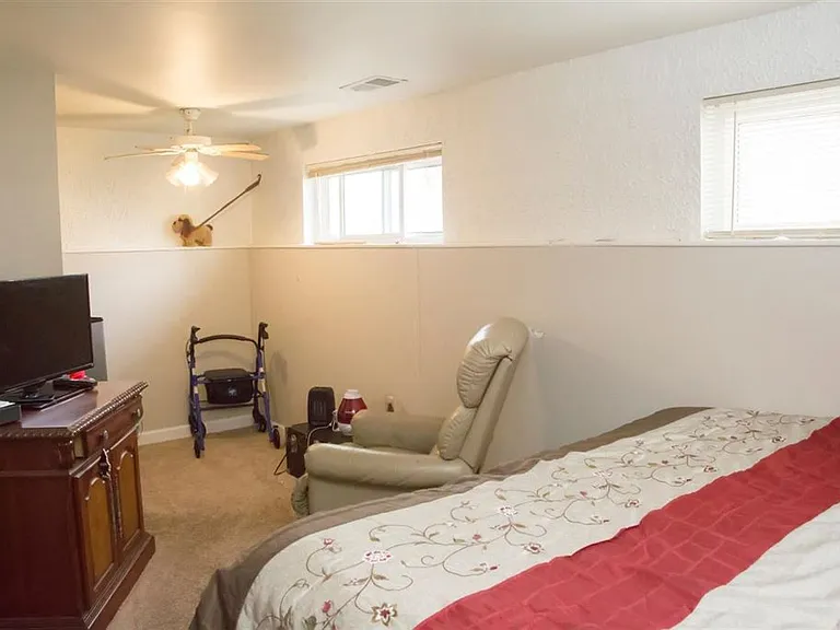2368 Pineridge Ct — Photo 7