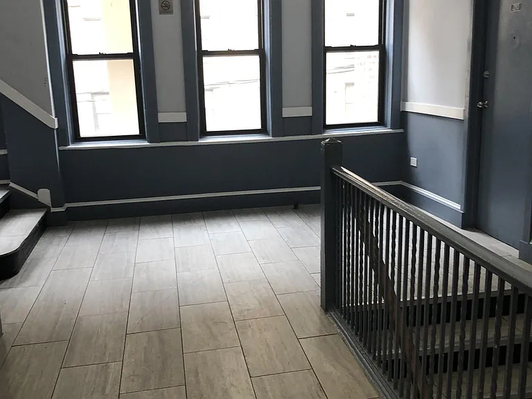 1023 Argyle Pl #223 — Photo 11