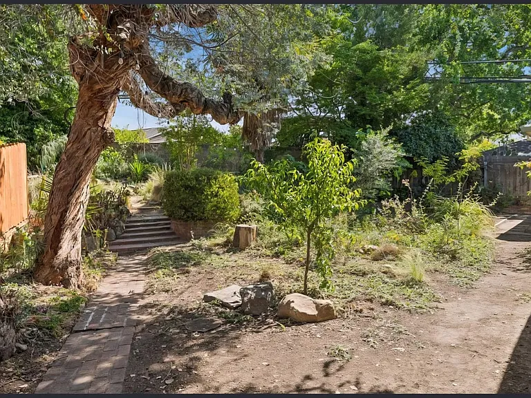 6001 S Land Park Dr — Photo 23