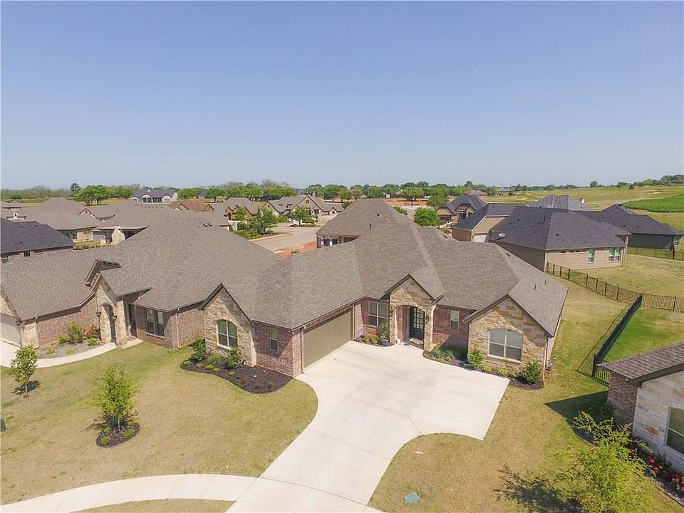 1st image of 1402 Carnoustie Ct