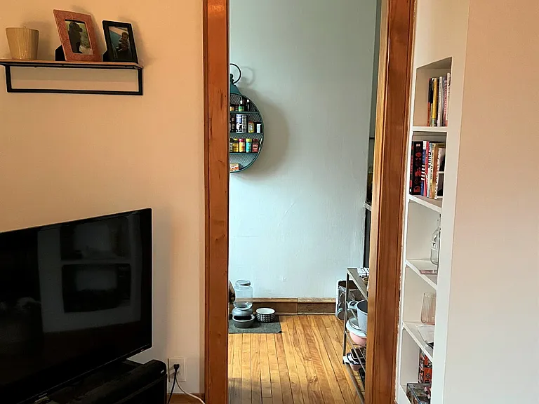220 Marshall Ave #5 — Photo 7