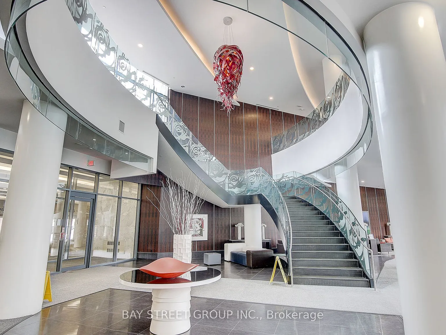 2 bed, $3,200 — Photo 3