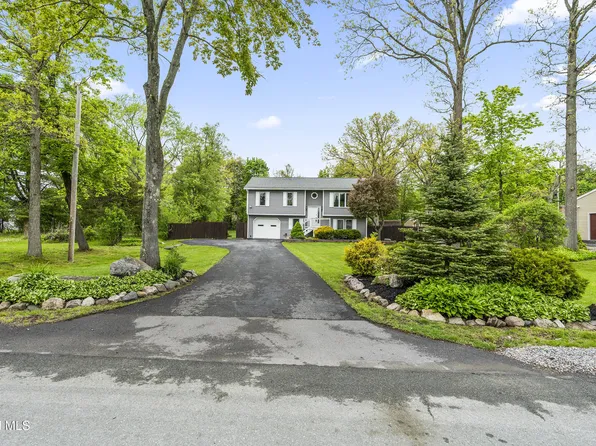 331 Butterfield Avenue, Schenectady, NY 12008