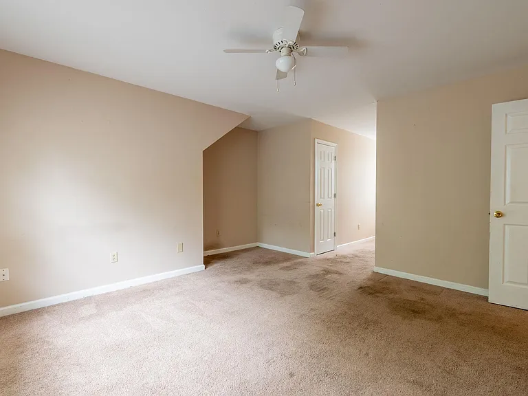 497 Sunset Dr — Photo 32