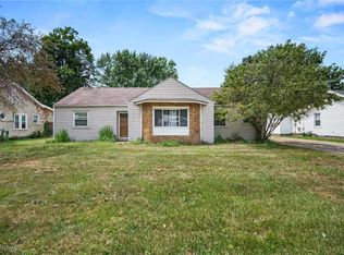 1298 Beech St, Willoughby, OH 44094