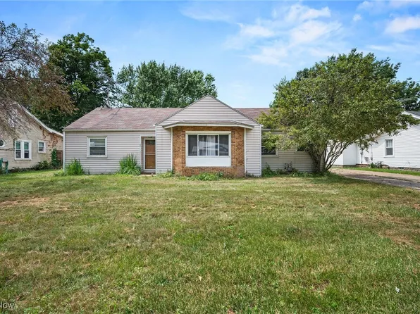 1298 Beech St, Willoughby, OH 44094
