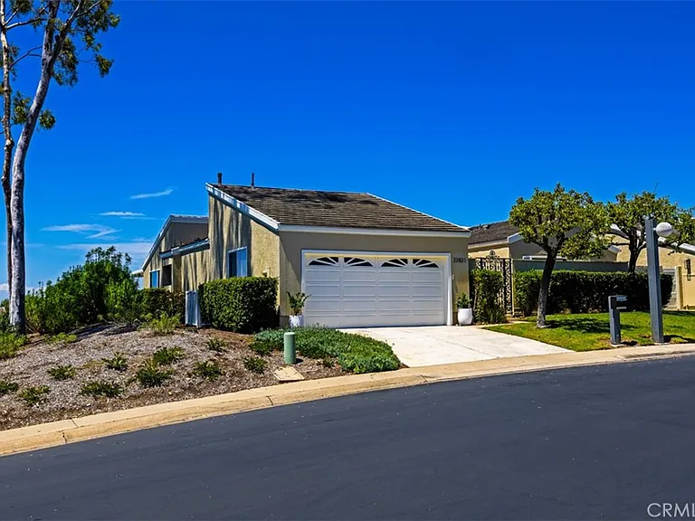 22821 Mariano Dr — Photo 1